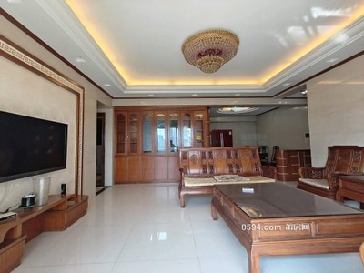 步行街市中心，精裝四房二廳二陽(yáng)，家具家電齊全，拎包入-莆田租房