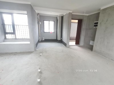 南湖公園萬達(dá)廣場對面建發(fā)中式園林南北通透邊套戶型4房2衛(wèi)-莆田二手房