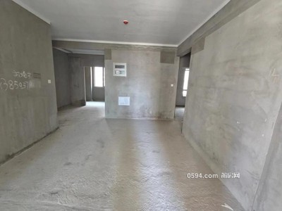 市中心龍德井壹號(hào)旁 步行街旁 小面積邊套3房高層雙陽(yáng)臺(tái)-莆田二手房