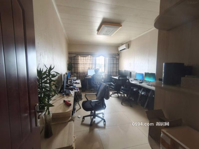 麟峰中山學(xué)校電梯房--鎮(zhèn)海街道勝利北街--精裝3房2廳僅128萬-莆田二手房