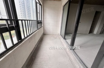 萬達對面中南瓏禧臺 交通便利 4房次新小區(qū)毛坯房南門木蘭-莆田二手房