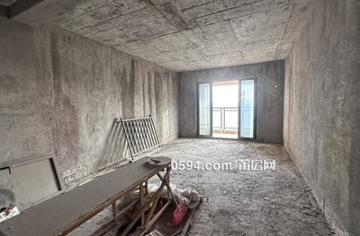 送車位逸夫  文獻中學附近2  華東旁 駿歐龍盤4房樓中樓-莆田二手房