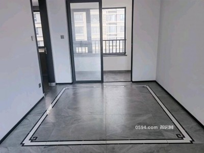 和鳴蘭溪 頭排南北東 143平 精裝修4房2廳2衛(wèi) 單價13300-莆田二手房