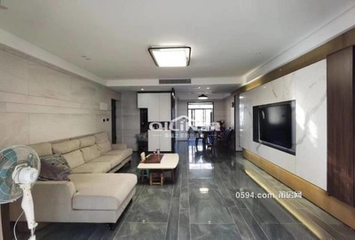 萬達(dá)旁海峽廣場 4室裝修 家具齊全拎包入住-莆田租房