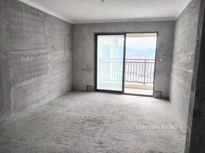 萬(wàn)達(dá)廣場(chǎng)附近 東瀾居 毛坯三房 大陽(yáng)臺(tái) 總價(jià)98萬(wàn)-莆田二手房