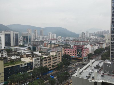 自家居住裝修，大三房2衛(wèi)，雙陽臺，租金2800元 ，龍德井-莆田租房