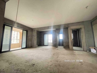 南北東送一個(gè)車位只要1.3萬多中層正榮財(cái)富中心隨時(shí)看房急-莆田二手房