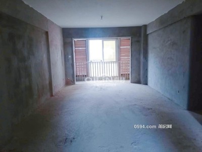 正榮財(cái)富旁 三面光單價(jià)六千出頭，肖厝佳園，電梯中層四房-莆田二手房