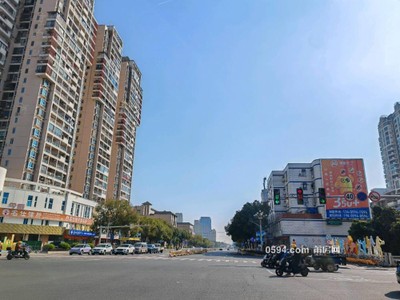 東園路 臨街店面2坎100㎡168萬炸了-莆田二手房