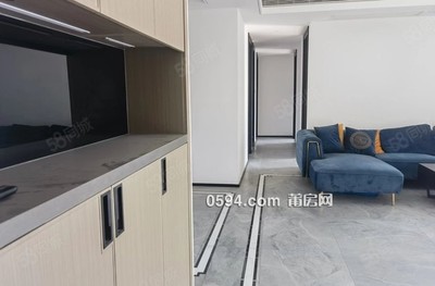 城東  萬達(dá)旁建發(fā)融創(chuàng)和鳴蘭溪 4室2廳有證只要13500-莆田二手房