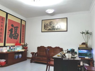 南門農(nóng)貿(mào)市場附近--買一層送一層僅88萬--實(shí)用面積200平方-莆田二手房