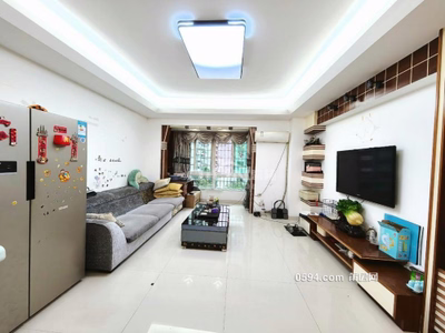 市進修 體育場附近 精裝修三房兩廳兩衛(wèi) 南北通透 中層-莆田二手房