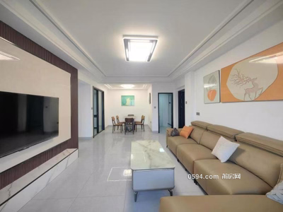 臥鯉小區(qū) 電梯十幾樓三面光證滿二 精裝114㎡ 荔城一小中山-莆田二手房