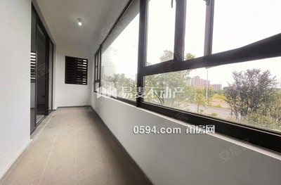 頭排湖景房 單價(jià)12開頭大唐玉湖印象 一梯一戶 精裝修四房-莆田二手房