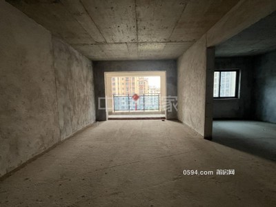 市政府對(duì)面鳳達(dá)鳳凰城  毛坯3房自主裝修 陽(yáng)光足僅12113平-莆田二手房