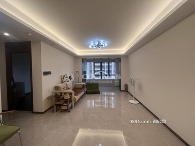 全明戶型花園小區(qū) 萬達(dá)商圈對面中南瓏禧臺(tái) 黃金樓層-莆田二手房