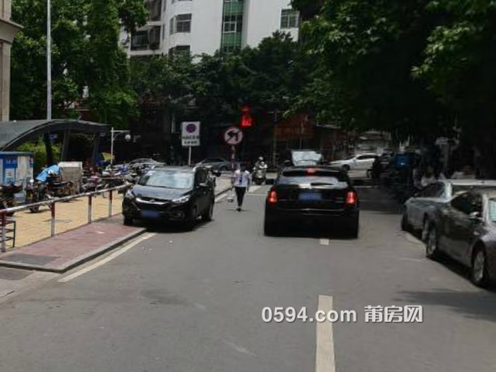 機(jī)關(guān)大院