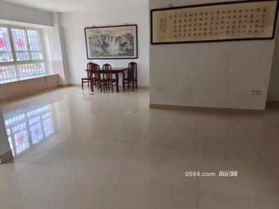 麟峰小區(qū)附近 天橋旁 電梯中層 家具齊全 拎包入住-莆田租房