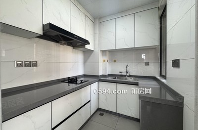 陡門小區(qū)精裝二房 交通便捷 電梯房 高樓層視野無(wú)遮擋-莆田二手房