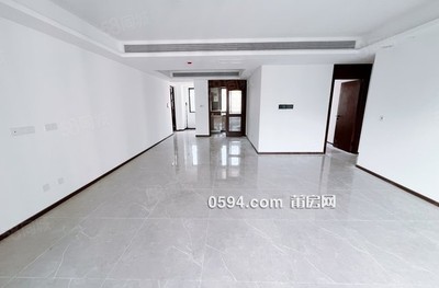 市中心萬達廣場旁 中南瓏禧臺 高層精裝全新未入住4房 有證-莆田二手房