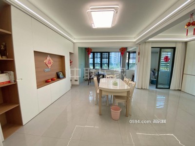 湖景 保利小洋樓 湖心島二期 簡約現(xiàn)代風三房 精裝拎包入住-莆田二手房