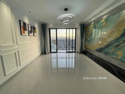 逸夫 市中心 駿歐龍盤 全新精裝4房 南北通透 證滿2-莆田二手房