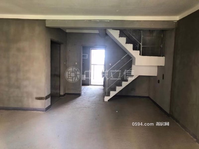 109萬買4房改5房 保利城譽峰花園C區(qū)復式樓中樓和悅府湖心島-莆田二手房