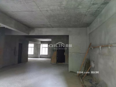 綬溪公園旁 巨岸幸福城 改善4房 小洋樓 買一層送一層地下室-莆田二手房