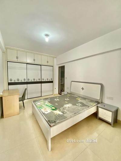 90平 2室2廳2衛(wèi) 霞墩小區(qū) 租金2300元-莆田租房