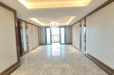 恒大御龍?zhí)旆?頭排精裝未入住4房 南北東有證-莆田二手房