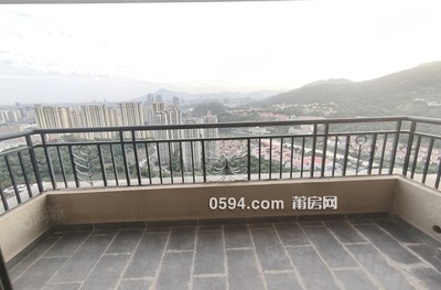 首付10個一平9000多 恒大御龍?zhí)旆孱^排 精裝修未入住3房-莆田二手房