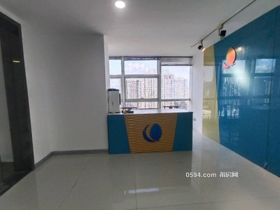 財(cái)富附近聯(lián)創(chuàng)國際廣場 辦公樓 配套齊全 隨時可辦公-莆田租房