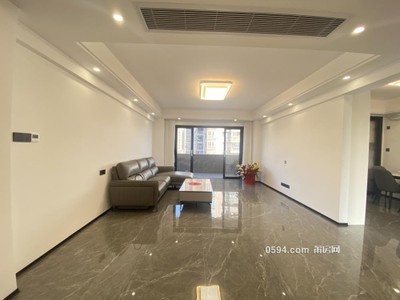 逸夫小學(xué)旁 逸夫文獻(xiàn) 鳳達(dá)花園 30萬(wàn)精裝大三房 南北東 方便-莆田二手房