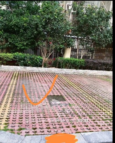 萬隆古玩城小區(qū)地上車位進(jìn)出方便-莆田二手房