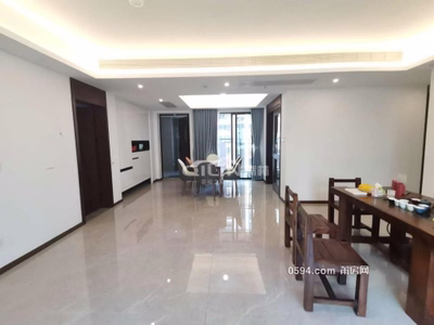 萬達對面！中南瓏禧臺 帶茶桌可商住精裝四房 廳大鄰溝頭-莆田租房