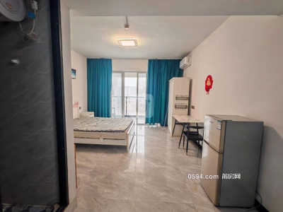 莆田婦產(chǎn)醫(yī)院對面 文獻(xiàn)步行街電梯高層帶陽臺公寓1房市醫(yī)院-莆田租房