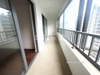 出價(jià)就賣融創(chuàng)蘭溪雅筑南北通透商品房一梯一戶格局高采光-莆田二手房