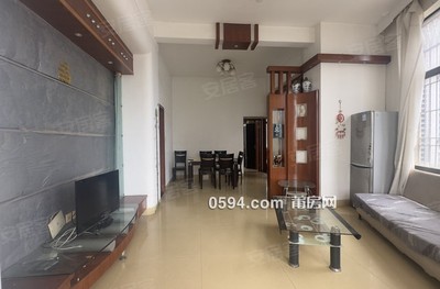 帶露臺(tái)不是頂樓 下磨市場(chǎng)逸夫  看房方便帶電梯單價(jià)7600-莆田二手房