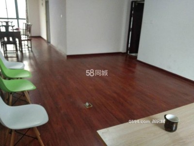 3室2廳2衛(wèi) 租金3000元 138平 駿隆云上居-莆田租房