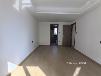 中山中學(xué)門口 大唐玉湖印象 精裝 四房 三面采光-莆田二手房