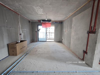 龍德井南門片區(qū) 毛坯 低總價 好樓層 4室2廳2衛(wèi)雙陽臺 南北通-莆田二手房