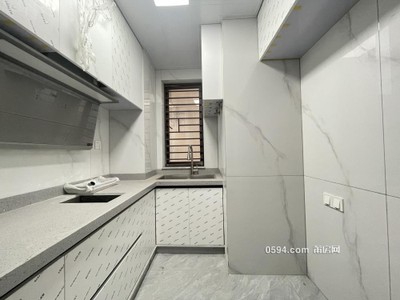 壺山學(xué)苑 90平 3室2廳1衛(wèi) 租金1999元-莆田租房