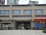 小區(qū)車庫入口