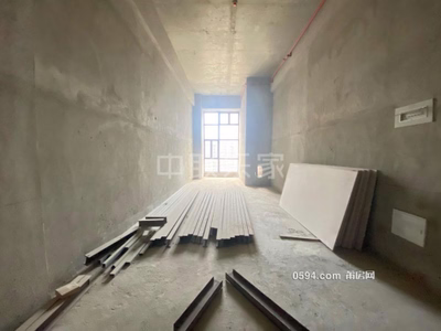 全小區(qū) 虧本出 京都壹品 復式毛坯三房 隨時看-莆田二手房