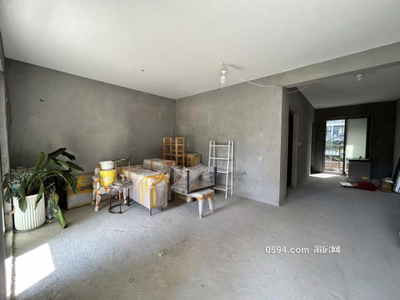 南北東三面光，4房總價(jià)低，適合家庭人多，九華廣場(chǎng)中小學(xué)-莆田二手房