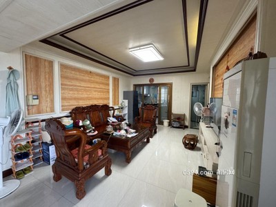 首租 附屬醫(yī)院附近 電梯中高層 2房1廳加一個(gè)書(shū)房 家-莆田租房