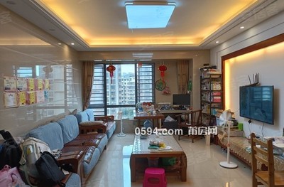 莆田市區(qū)皇庭駿景 精裝可拎包入住 3房雙衛(wèi) 商品住宅 樓層好-莆田二手房