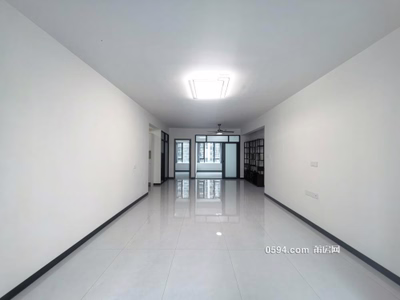 萬達(dá)對面 辦公出租 溝頭安置房 4室2廳2衛(wèi) 130平 租金3200元-莆田租房