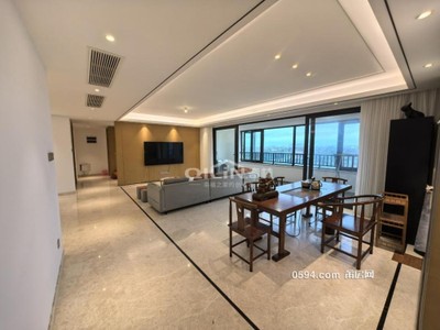 虧本 融創(chuàng)蘭溪壹號(hào) 大平層5居室 屋況9成新 單價(jià)近16996元-莆田二手房