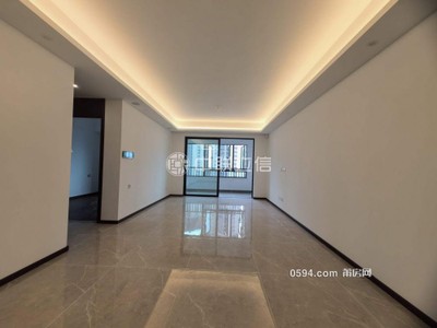 虧本50萬(wàn)！?。≈心檄囲_(tái) 精裝3房未入住  高層光線好-莆田二手房